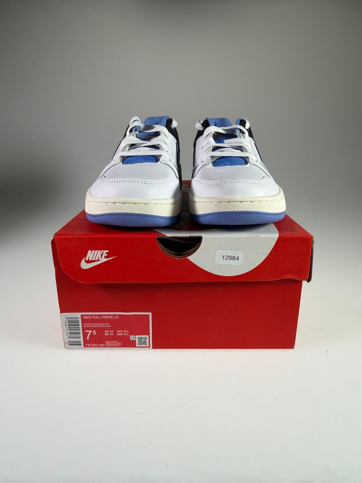 Nike Full Force Lo - Größe EU 40,5 #12984