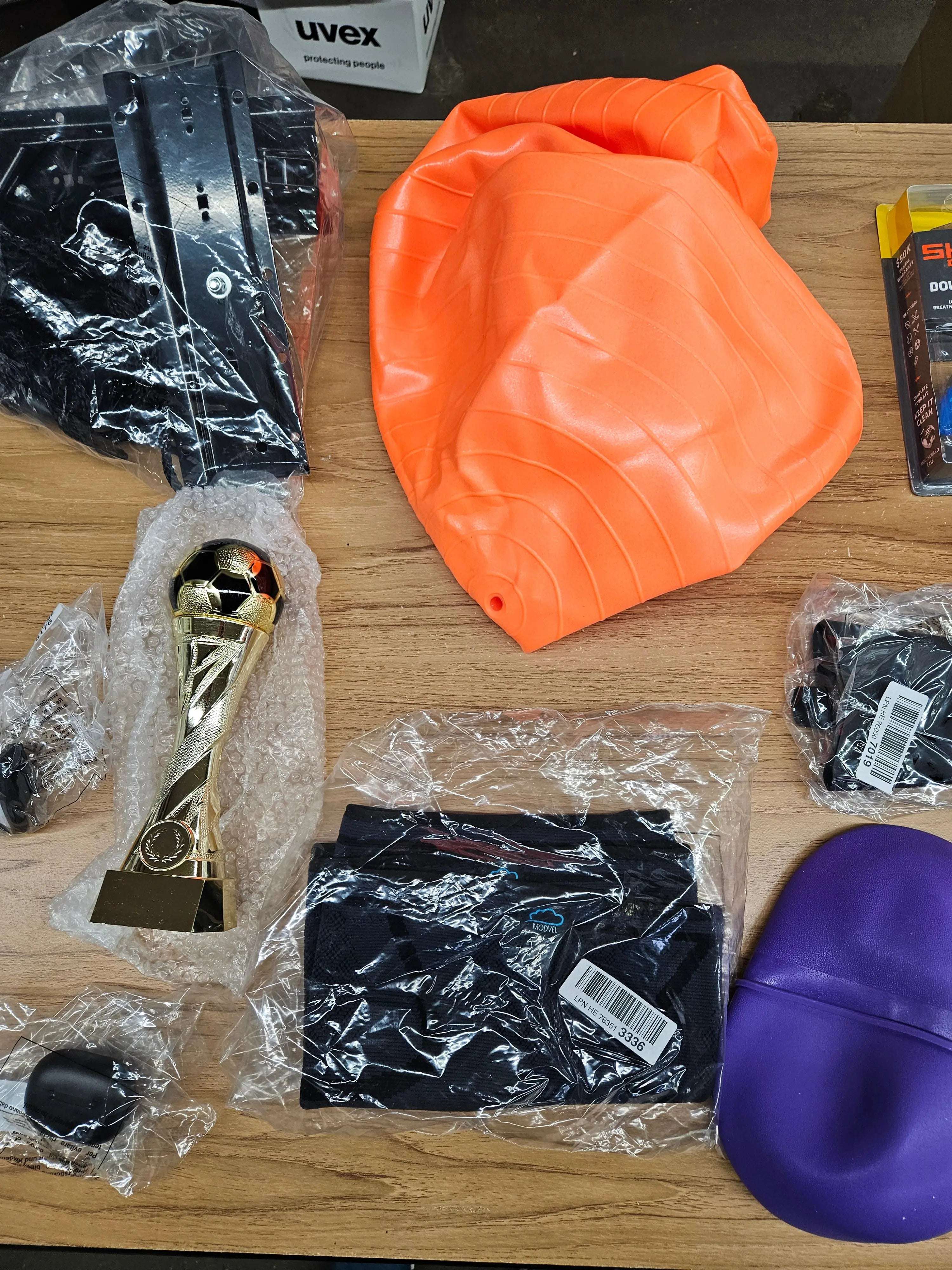 Amazon Retourenware Kiste #24012311 - Black Forest Deals