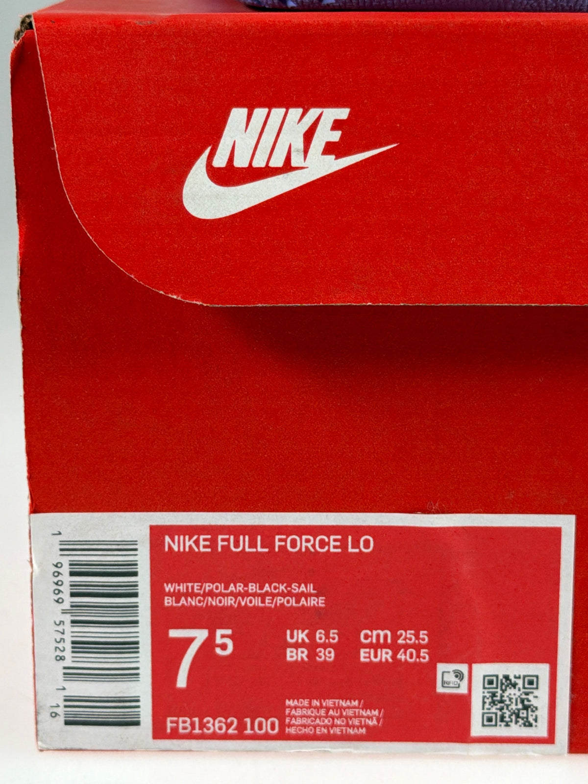 Nike Full Force Lo - Größe EU 40,5 #12984