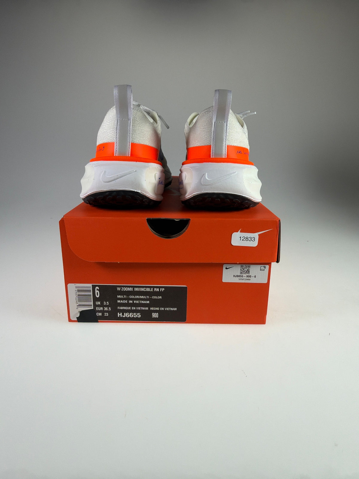 Nike Zoomx Invincible Rn FP (W) - Größe EU 36,5 #12833