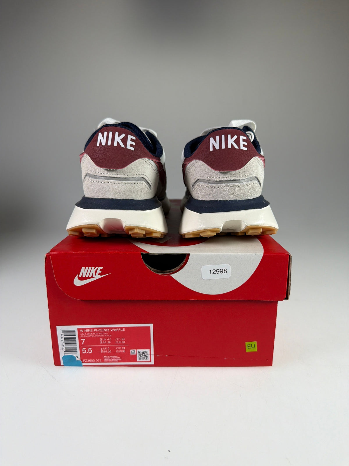 Nike Phoenix Waffle Damen - Größe EU 38 #12998