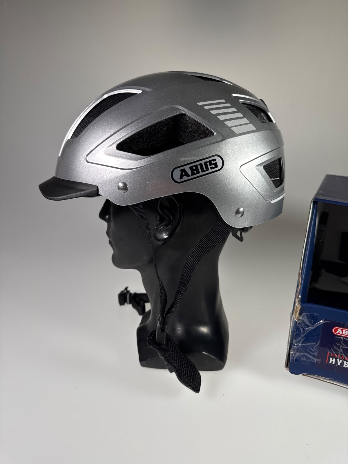ABUS Hyban 2.0 Fahrradhelm - Größe 56-61cm #8579