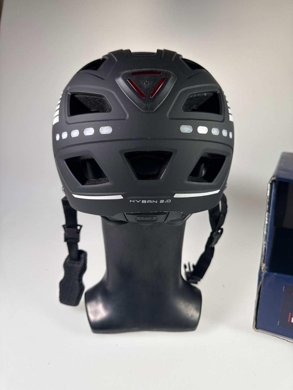 ABUS Hyban 2.0 LED Fahrradhelm - Größe 52-58cm #8488