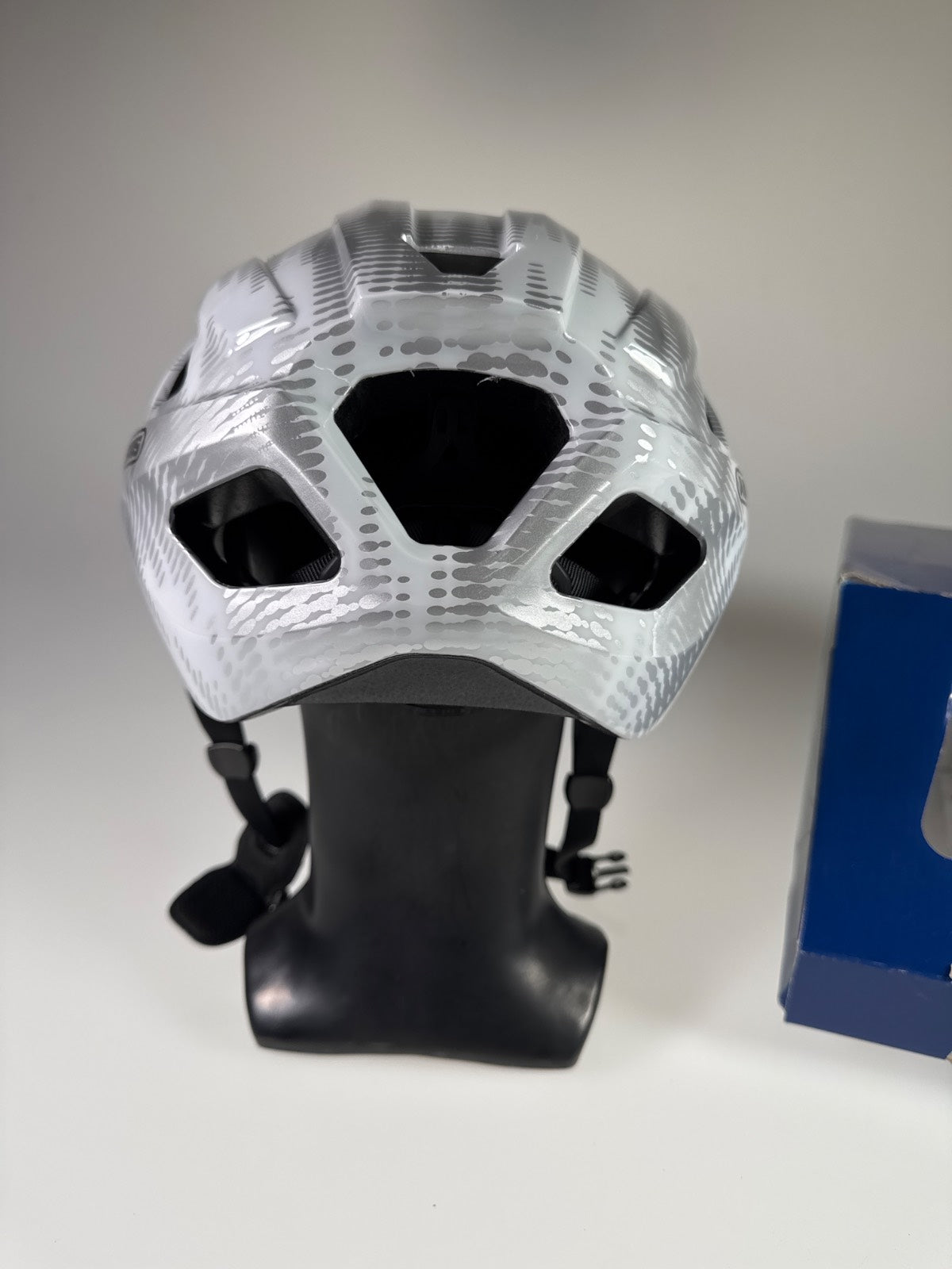 ABUS Macator Fahrradhelm - Größe 58-62cm #8556