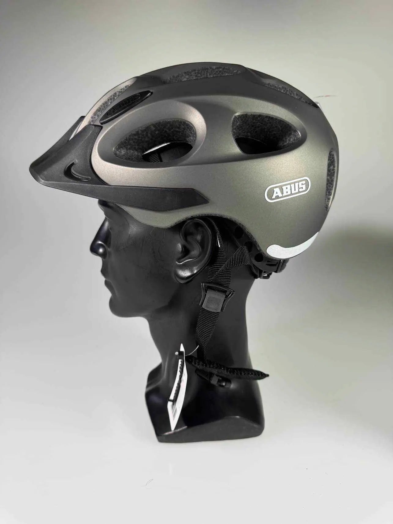 ABUS Youn-I Ace Metallic Silver M (52-57cm) | Retoure Note 1 | #9295