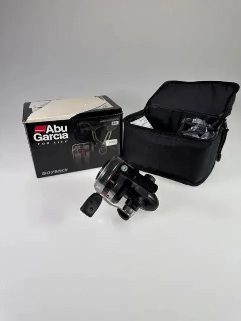 Abu Garcia 507 MKII Angelrolle Schwarz/Silber 8 lb #9272