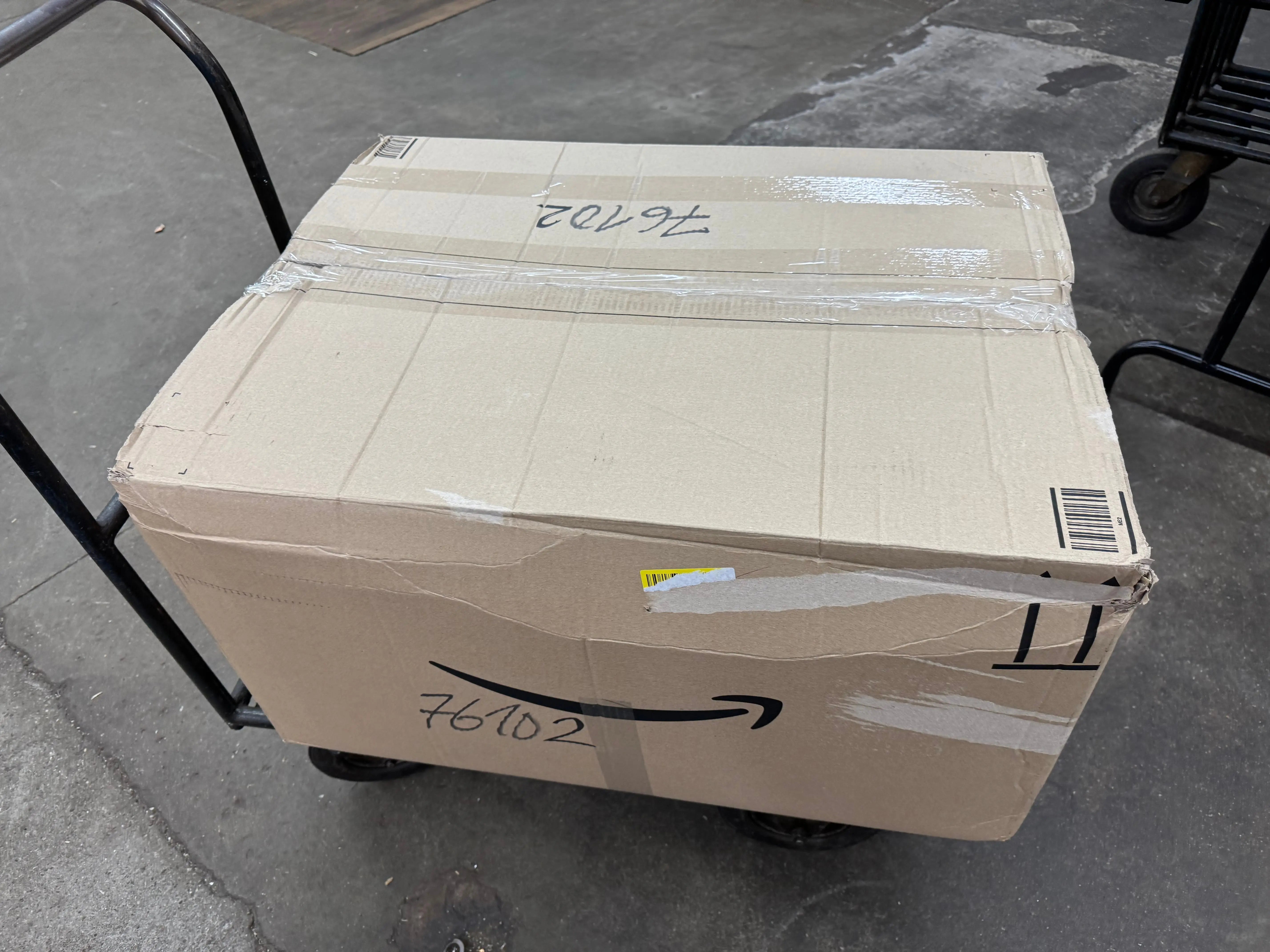 Amazon Retouren Kiste #76102 (Sport / Outdoor)