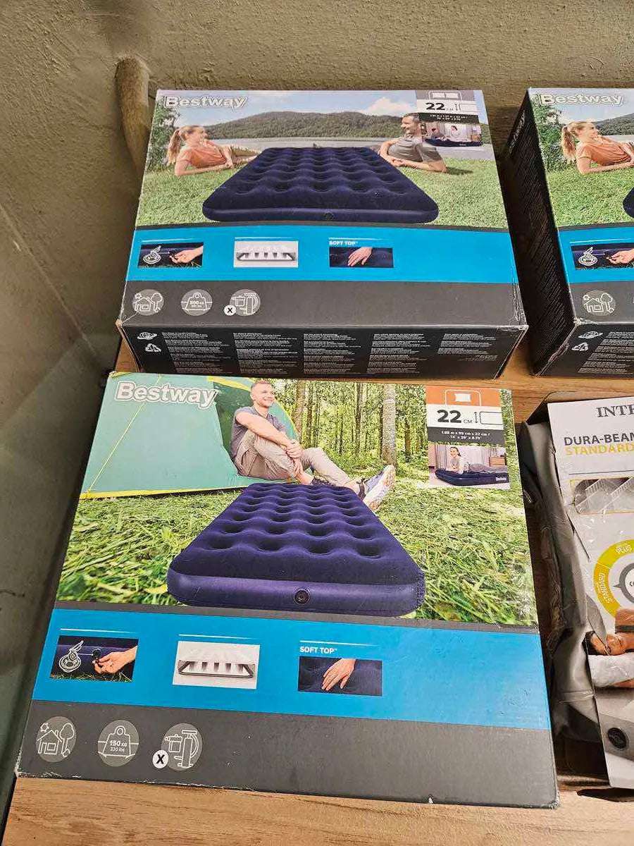 Amazon Retourenware Kiste #2407231 Black Forest Deals