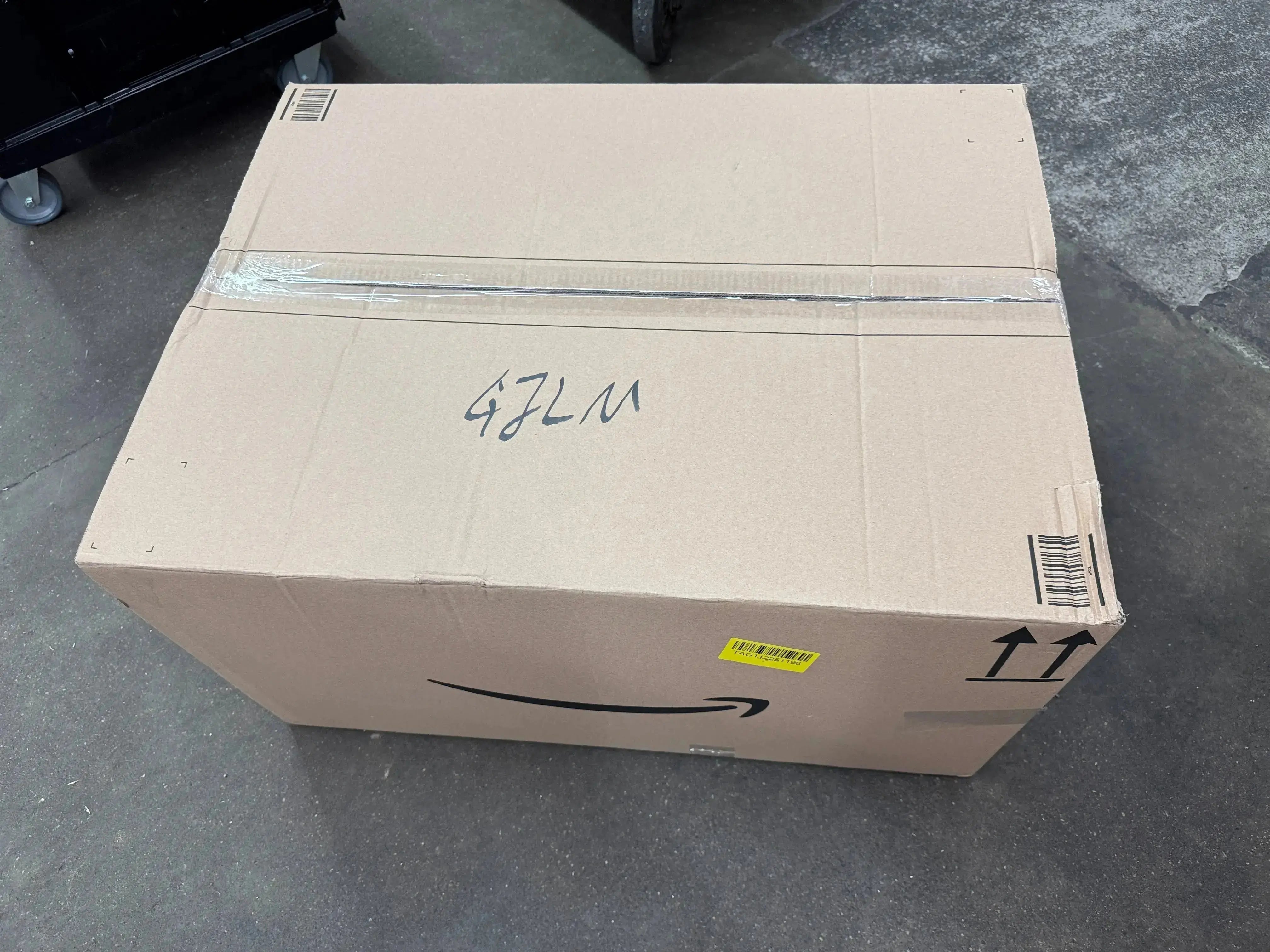 Amazon Retourenware Kiste #SPLc46M4JLM (Multimedia) - Black Forest Deals