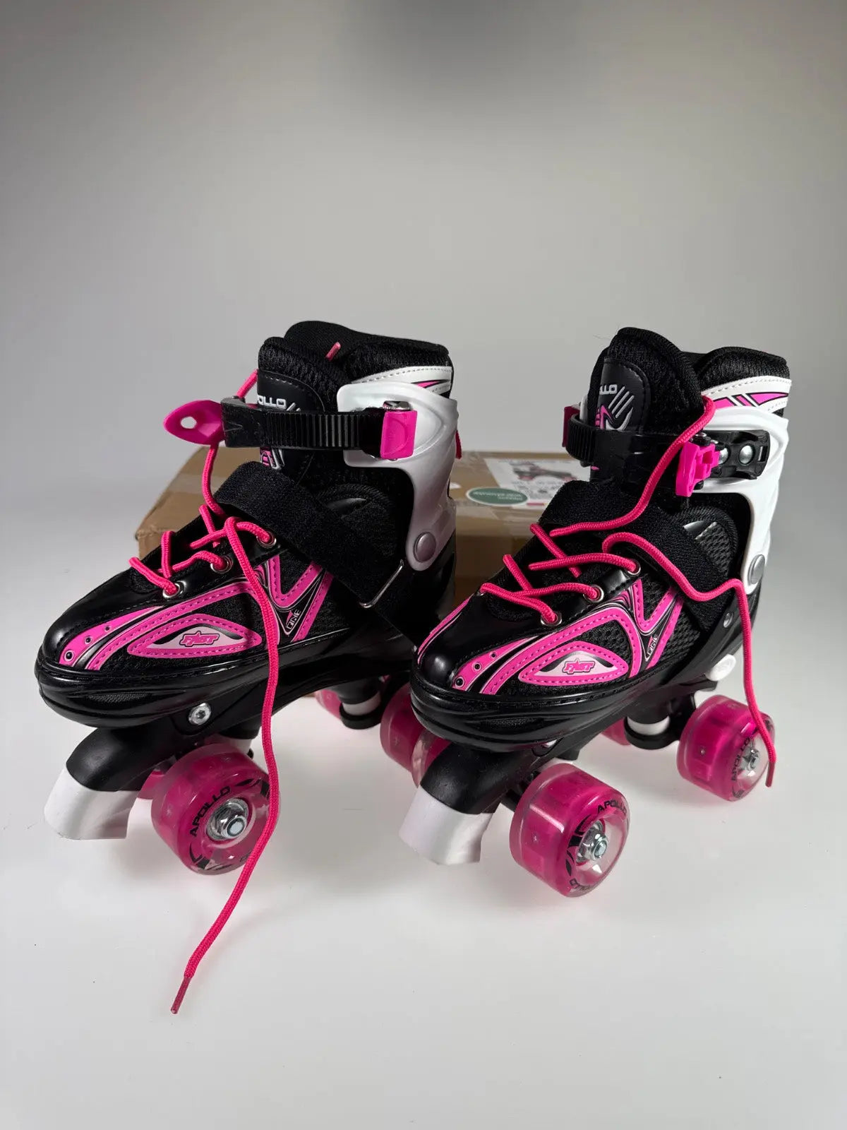 Apollo Super Quad X Pro verstellbare LED-Rollschuhe Gr. 31-34 #10948