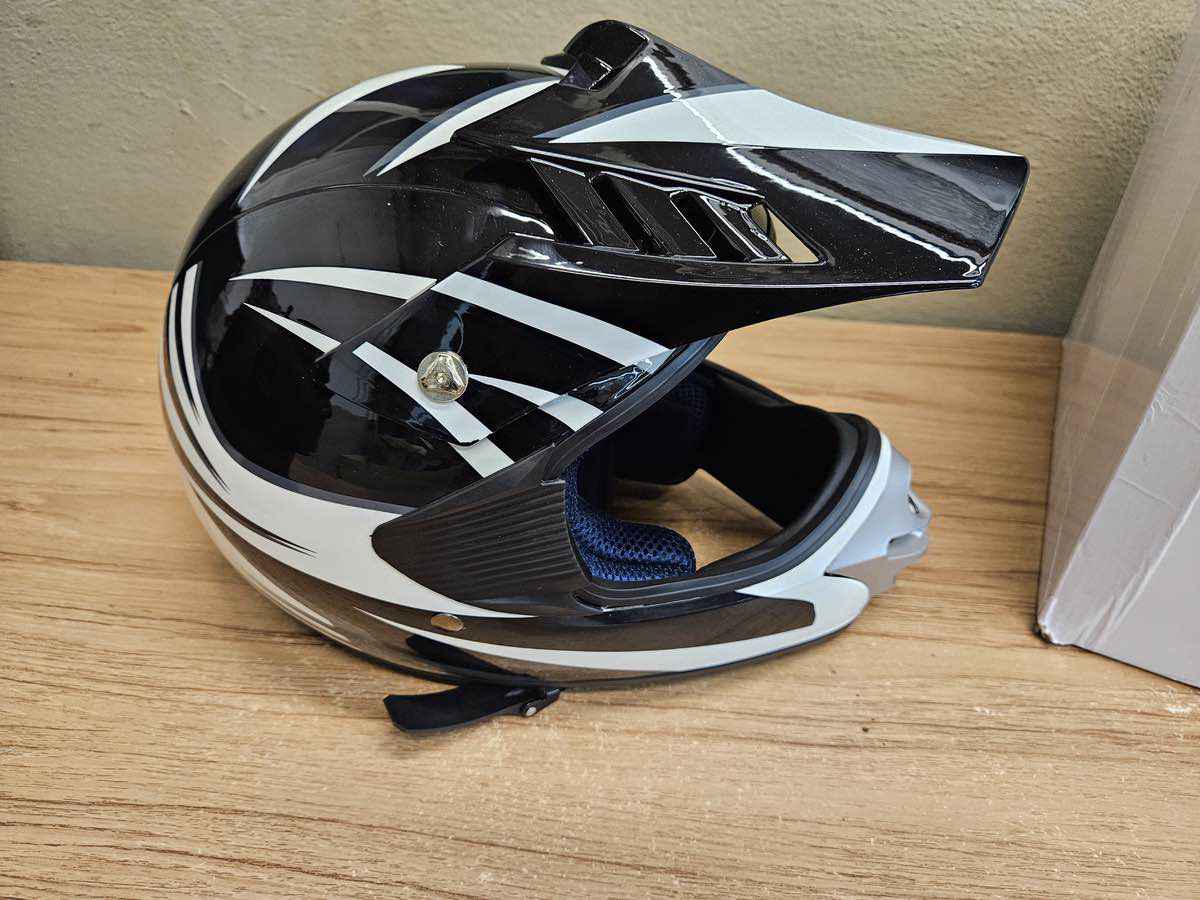 EOLE Crosshelm - Größe L #4606 - Black Forest Deals