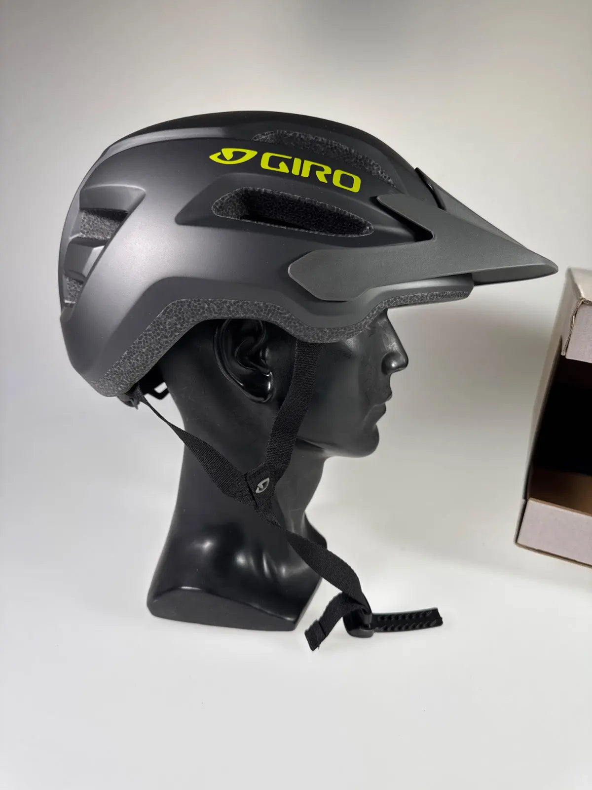 GIRO Fixture II Fahrradhelm - Größe 54-61cm #8434