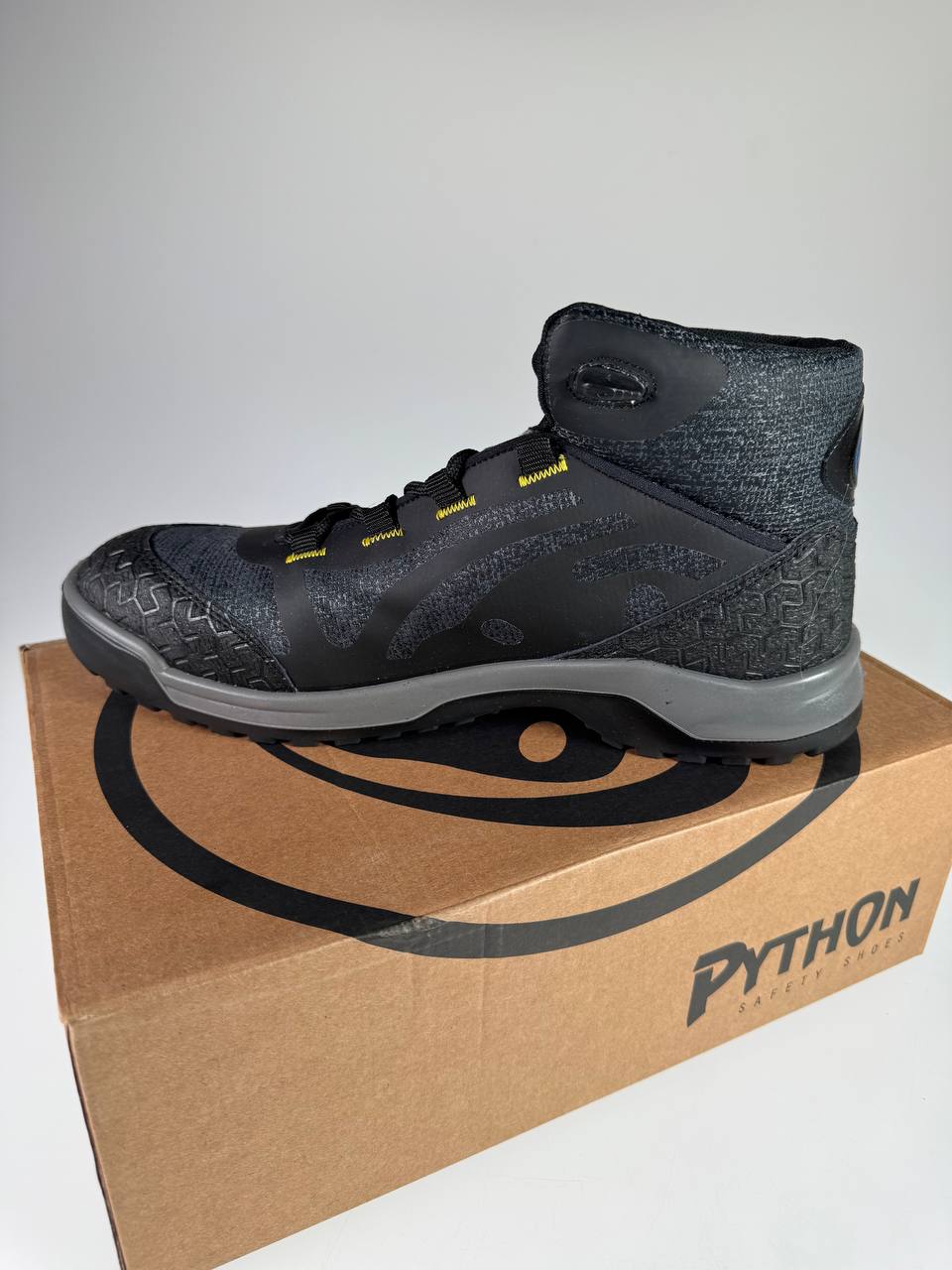 Python Safety Shoes Nature PS5100 S3 Seitenansicht
