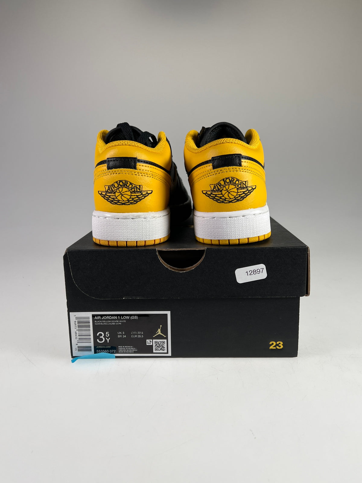 Air Jordan 1 Low (GS) - Größe EU 35,5 #12897
