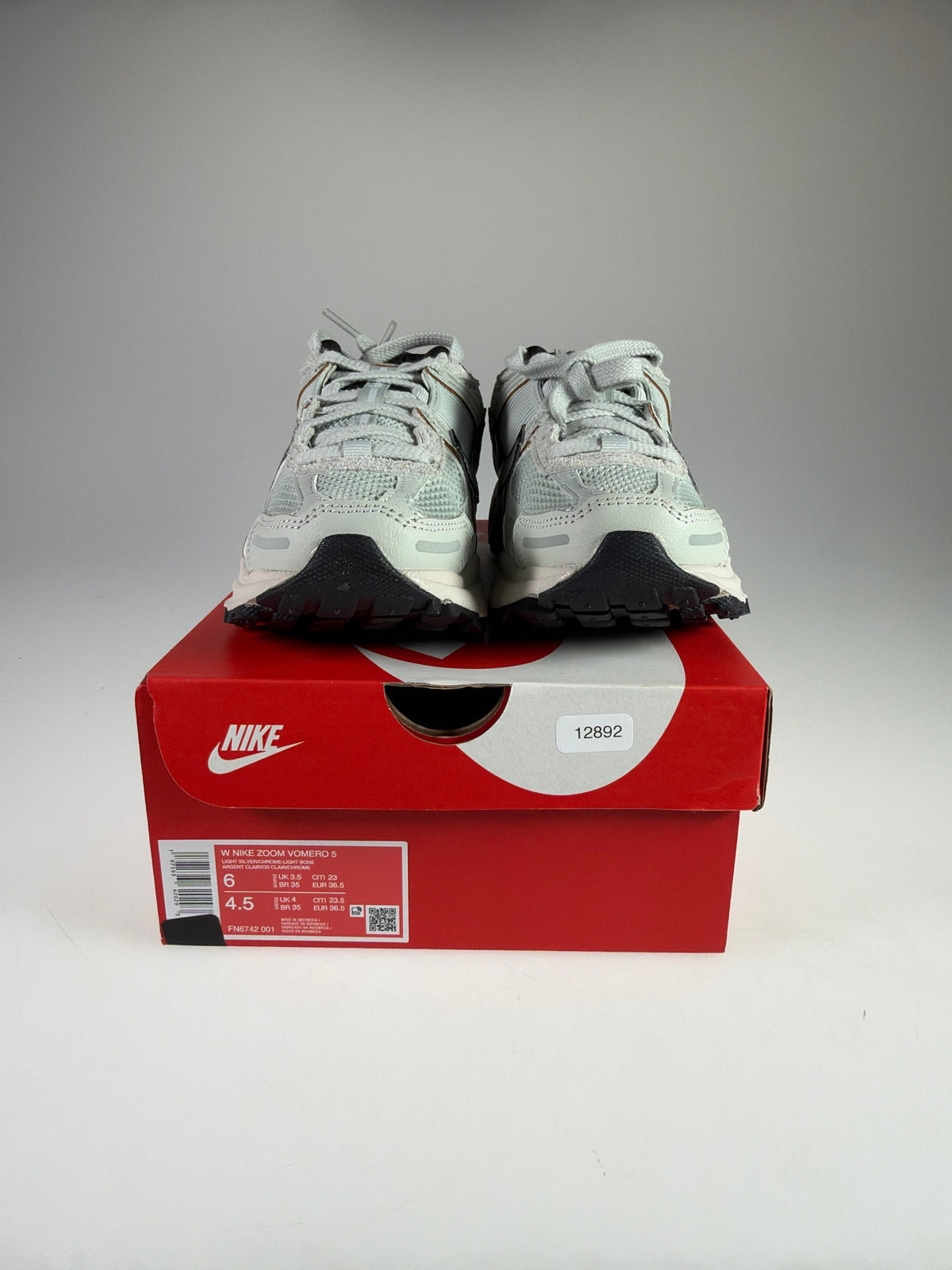 Nike Zoom Vomero 5 Damen - Größe EU 36,5 #12892