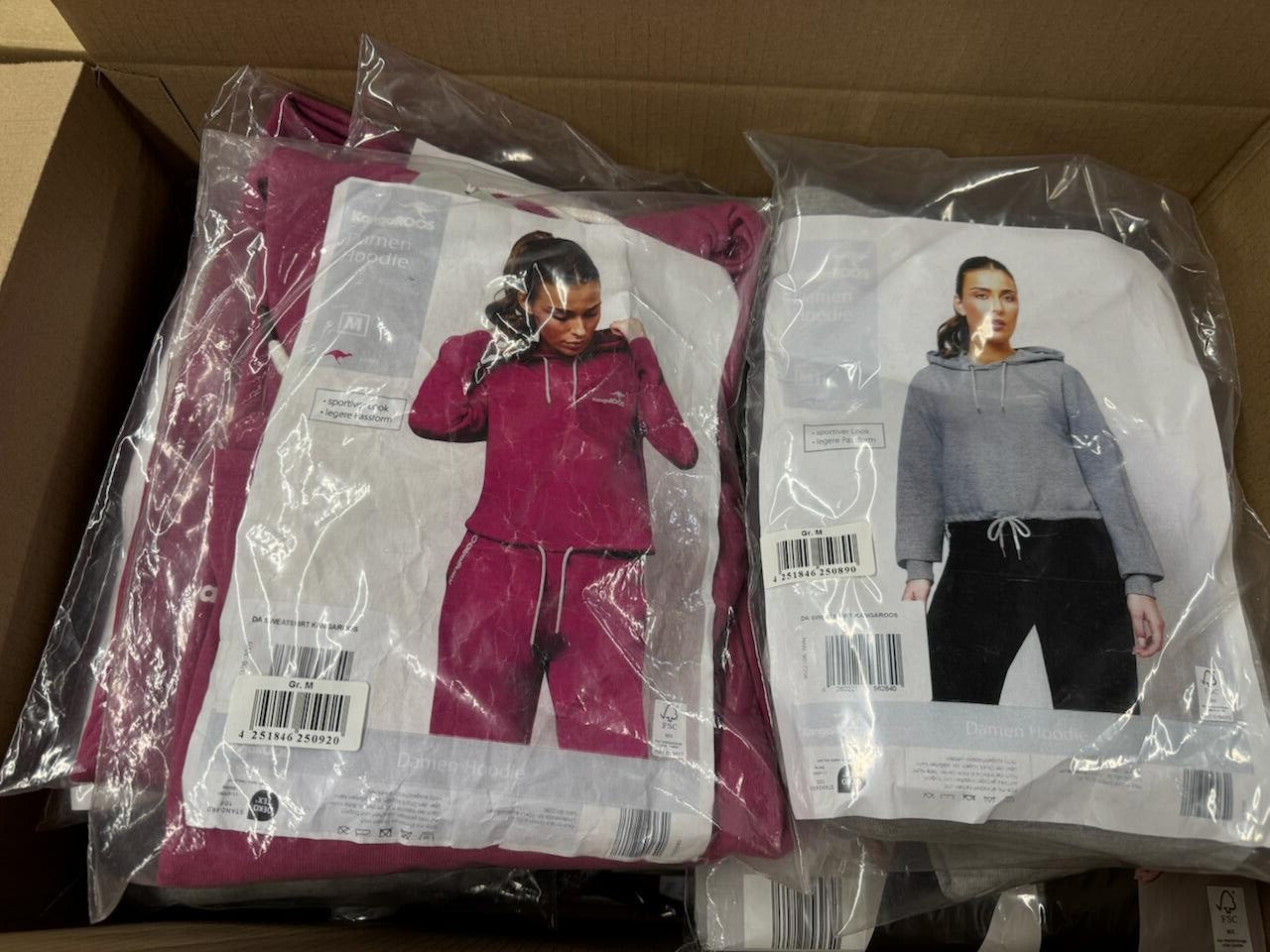 Kangaroo Damen-Hoodies in verschiedenen Farben und Ausführungen – Beispiel für die Mixkiste mit 20 Stück