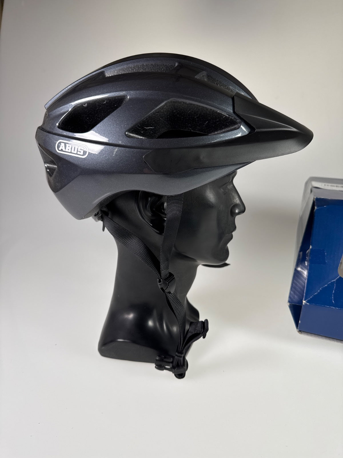 ABUS Macator Fahrradhelm - Größe 51-55cm #11058