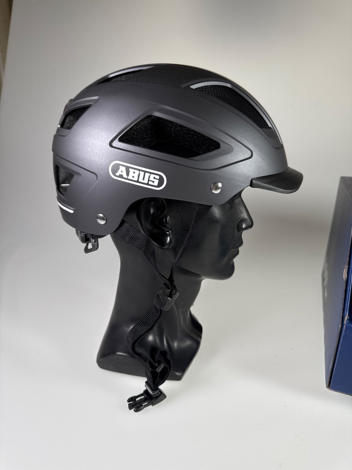 ABUS Hyban 2.0 Fahrradhelm - Größe 52-58cm #10737