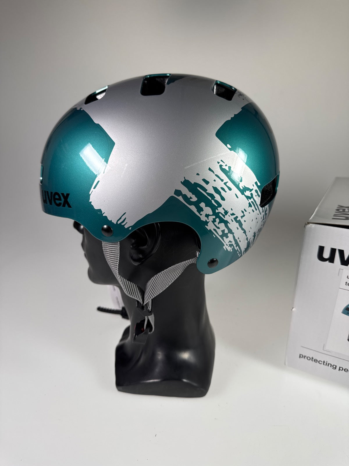 uvex Kid 3 Fahrradhelm - Größe 51-55cm #10626