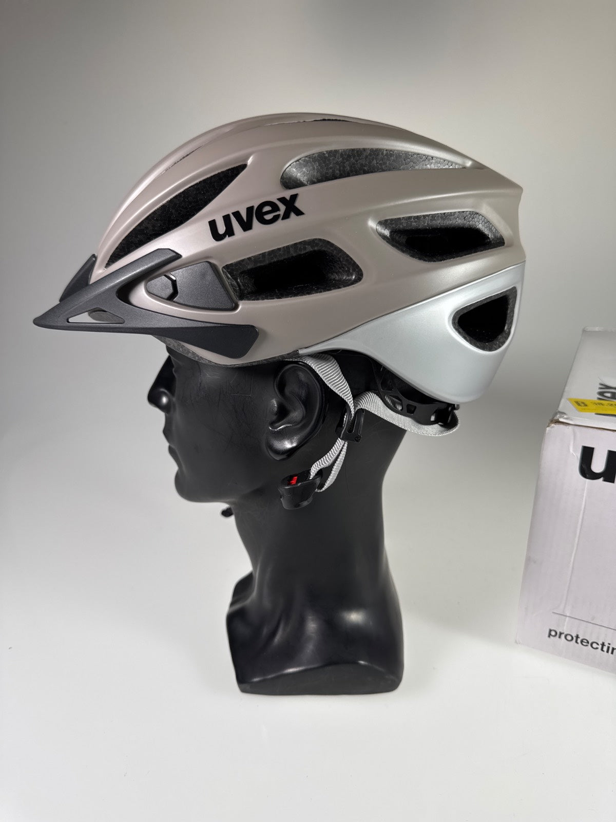 uvex True cc Fahrradhelm - Größe 52-55cm #10640