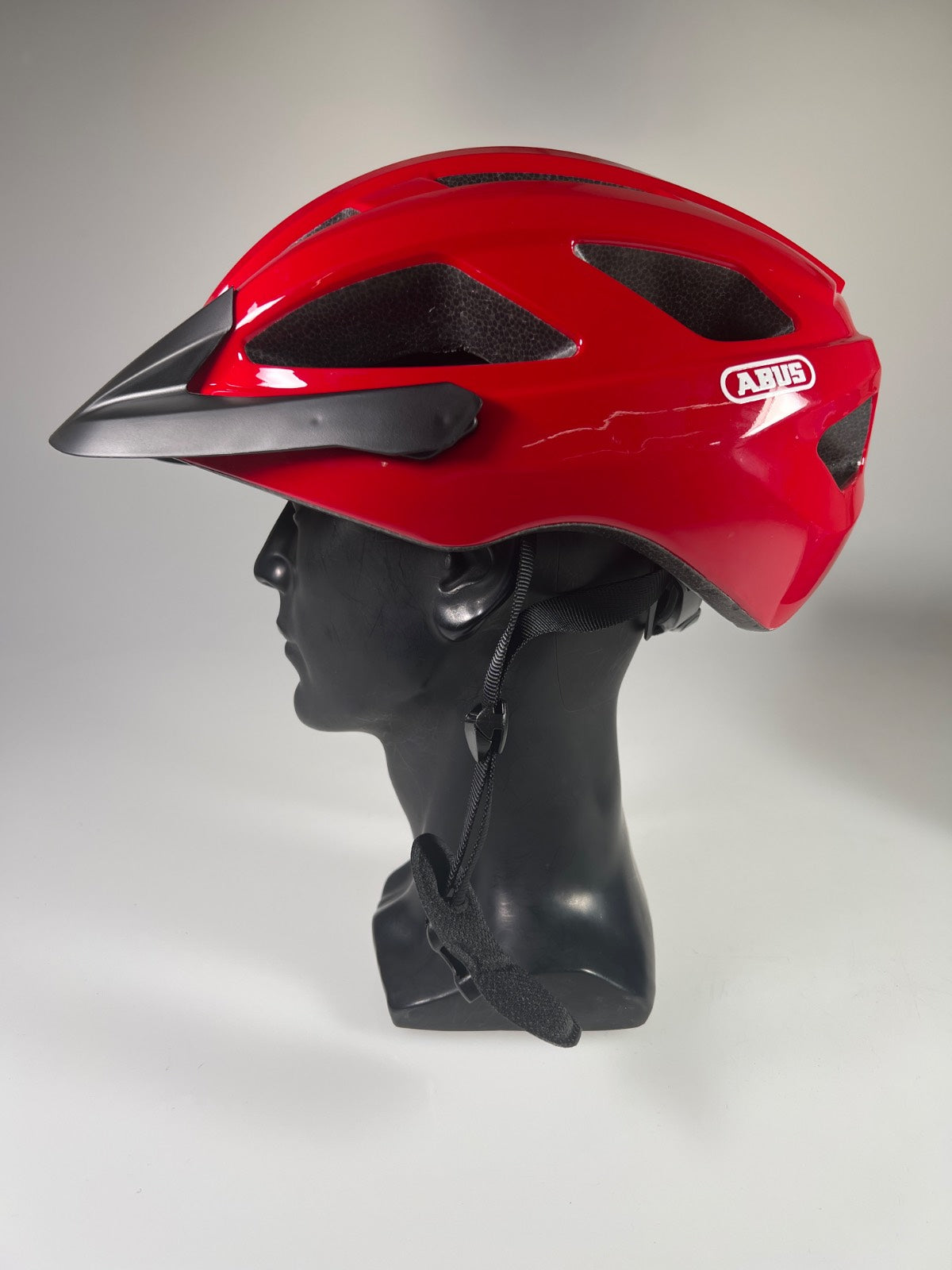 ABUS Macator Fahrradhelm - Größe 58-62cm #10571