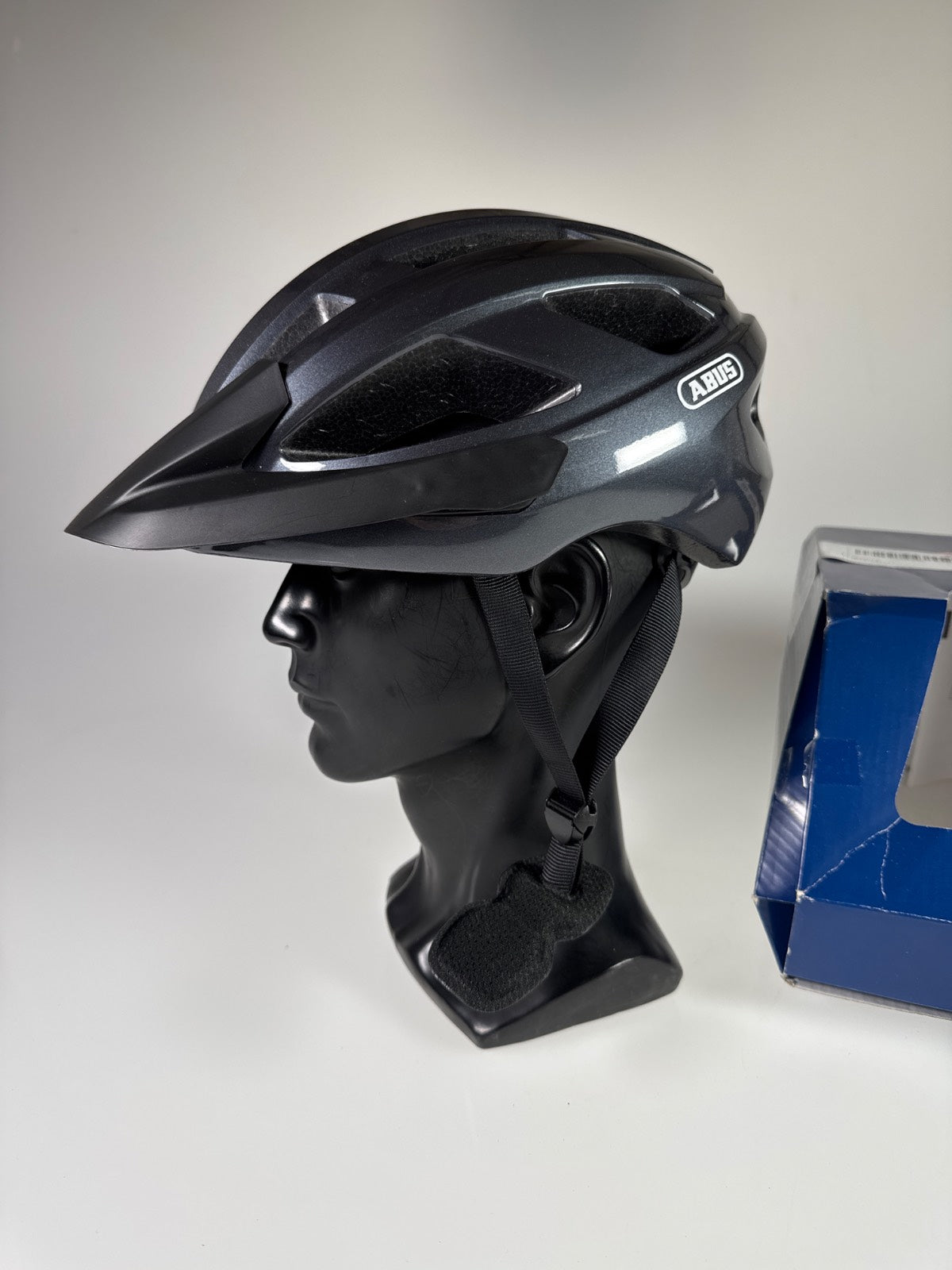 ABUS Macator Fahrradhelm - Größe 51-55cm #11058