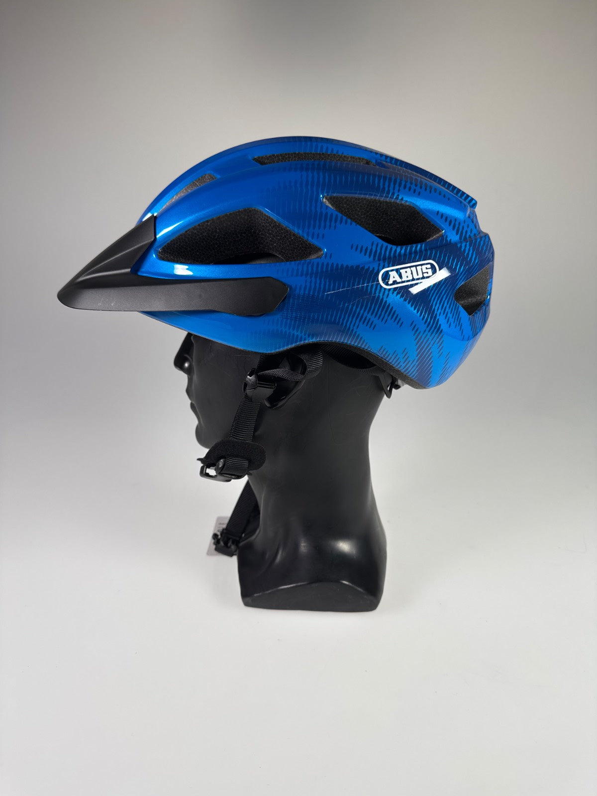 ABUS Macator Fahrradhelm - Größe 52-58cm #10925