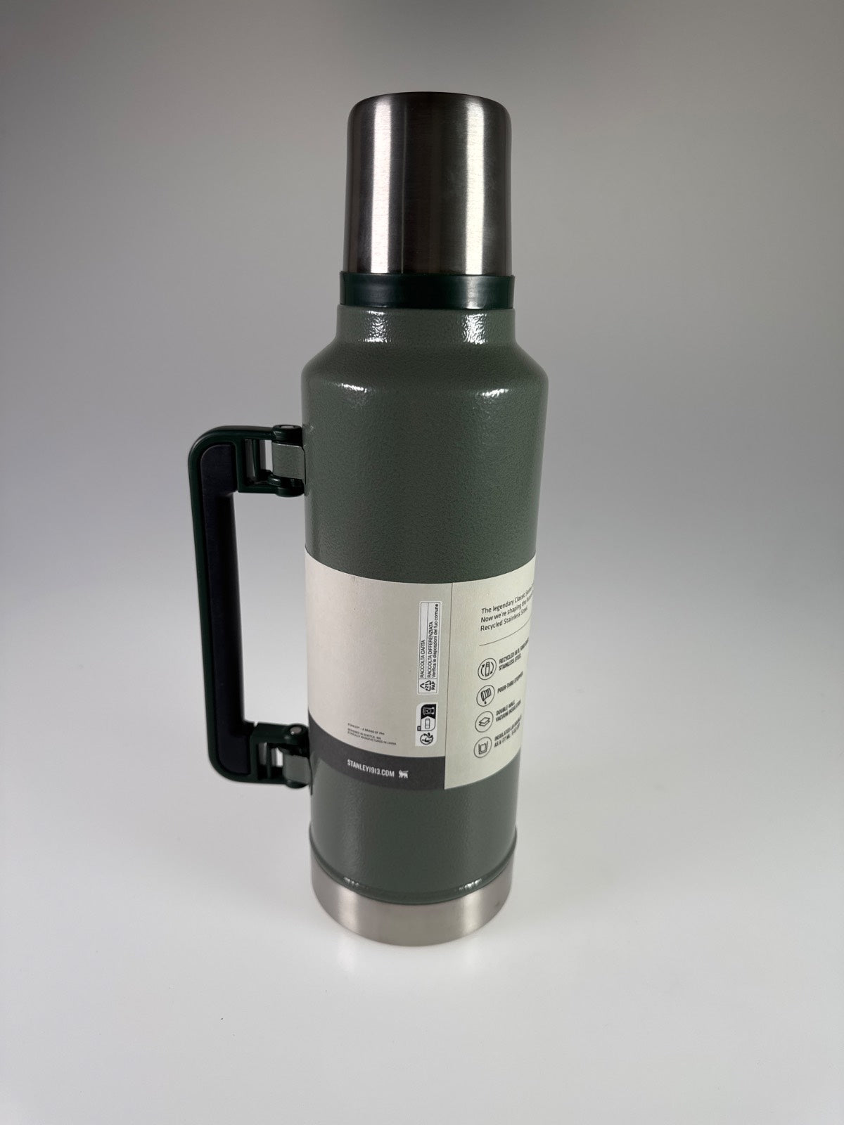 Stanley Classic Legendary Thermosflasche 1,9L Hammertone Grün #10967