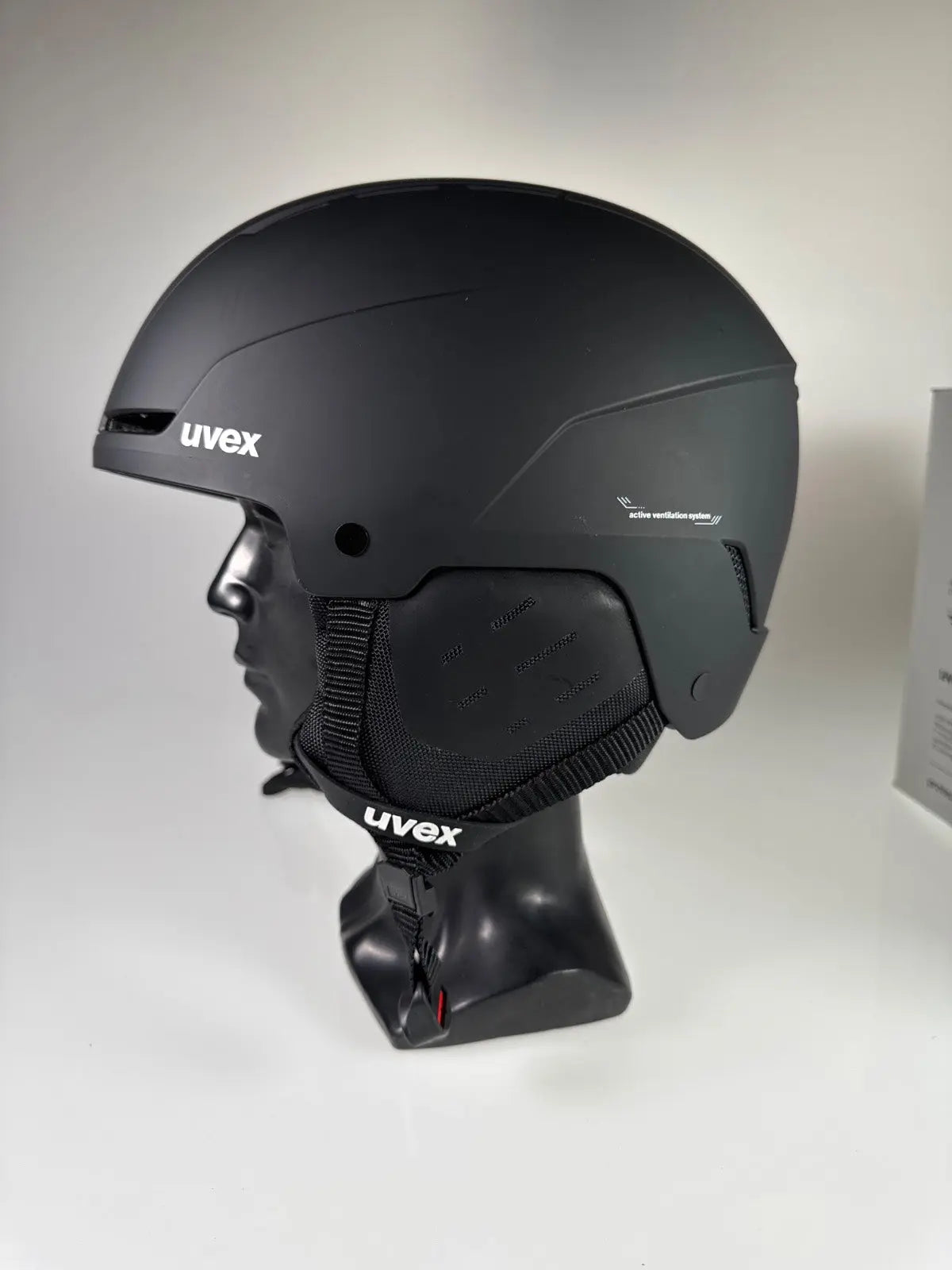 uvex Stance Skihelm Black matt 58-62 cm #9204