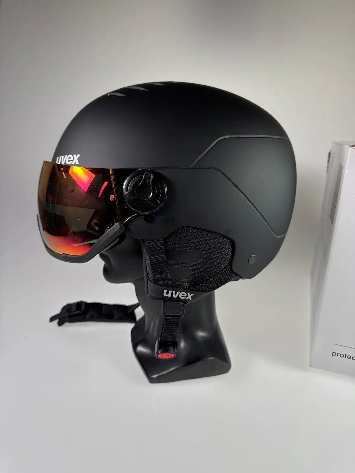 uvex Wanted Visor Skihelm - Größe 58-61cm #9040