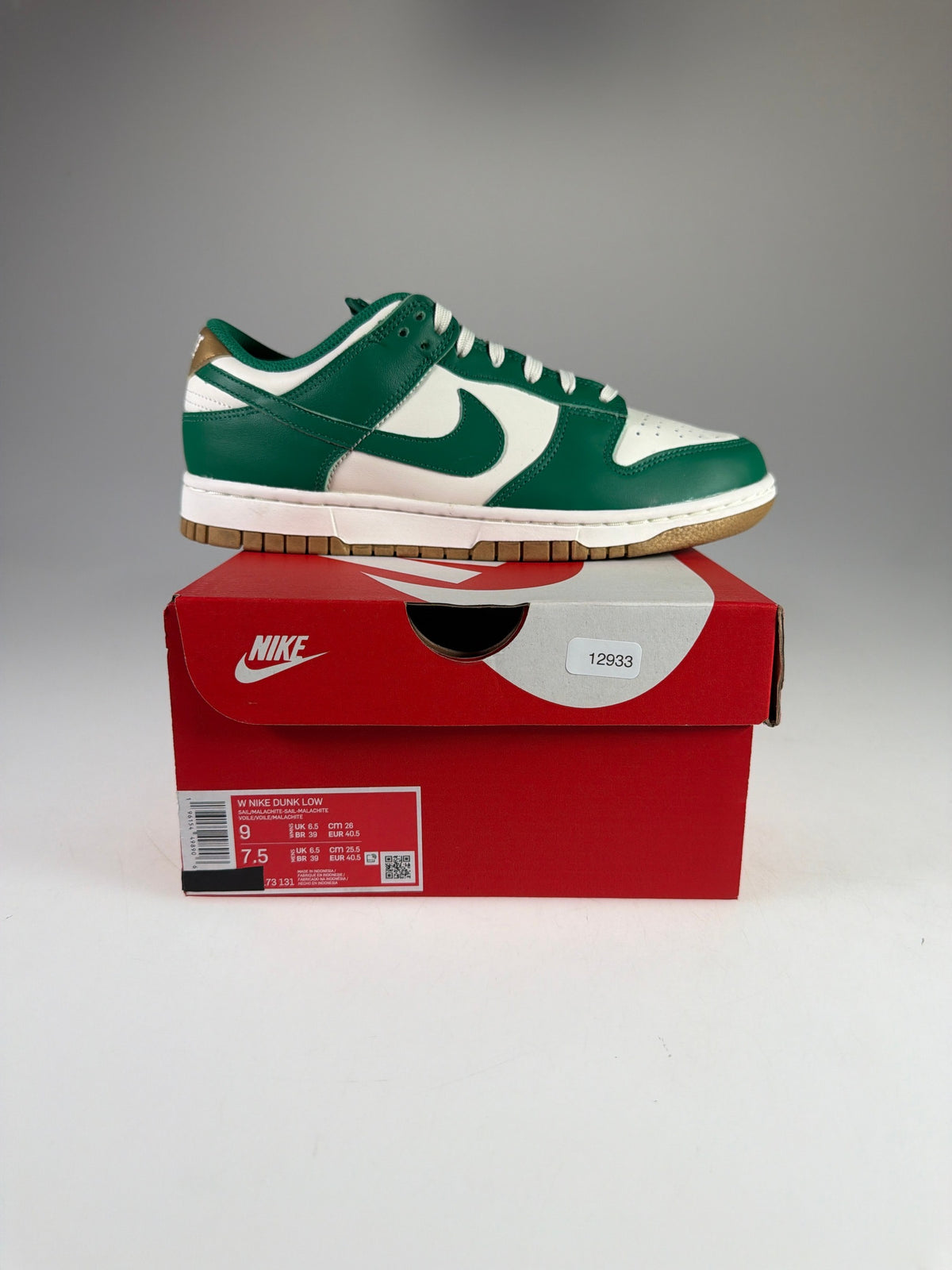Nike Dunk Low Damen - Größe EU 40,5 #12933