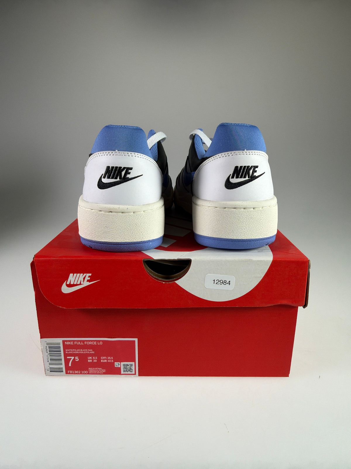 Nike Full Force Lo - Größe EU 40,5 #12984