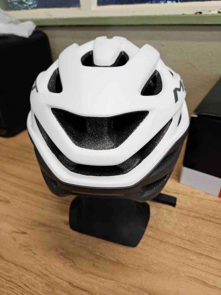 MET Veleno Fahrradhelm - Größe 58-61cm #4740 - Black Forest Deals