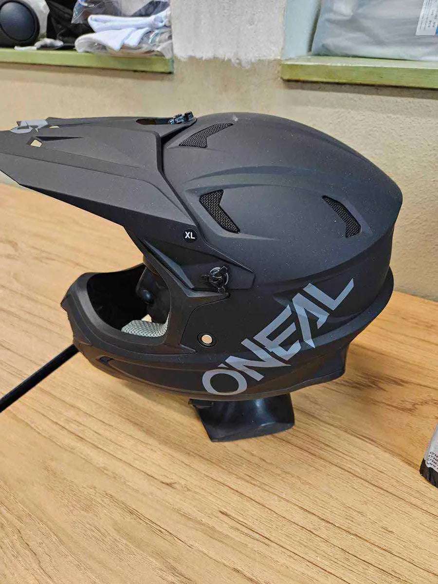O'NEAL Fullface Fahrradhelm - Größe 61-62cm #5241 Black Forest Deals