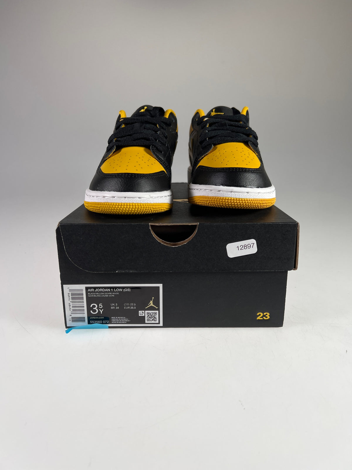 Air Jordan 1 Low (GS) - Größe EU 35,5 #12897