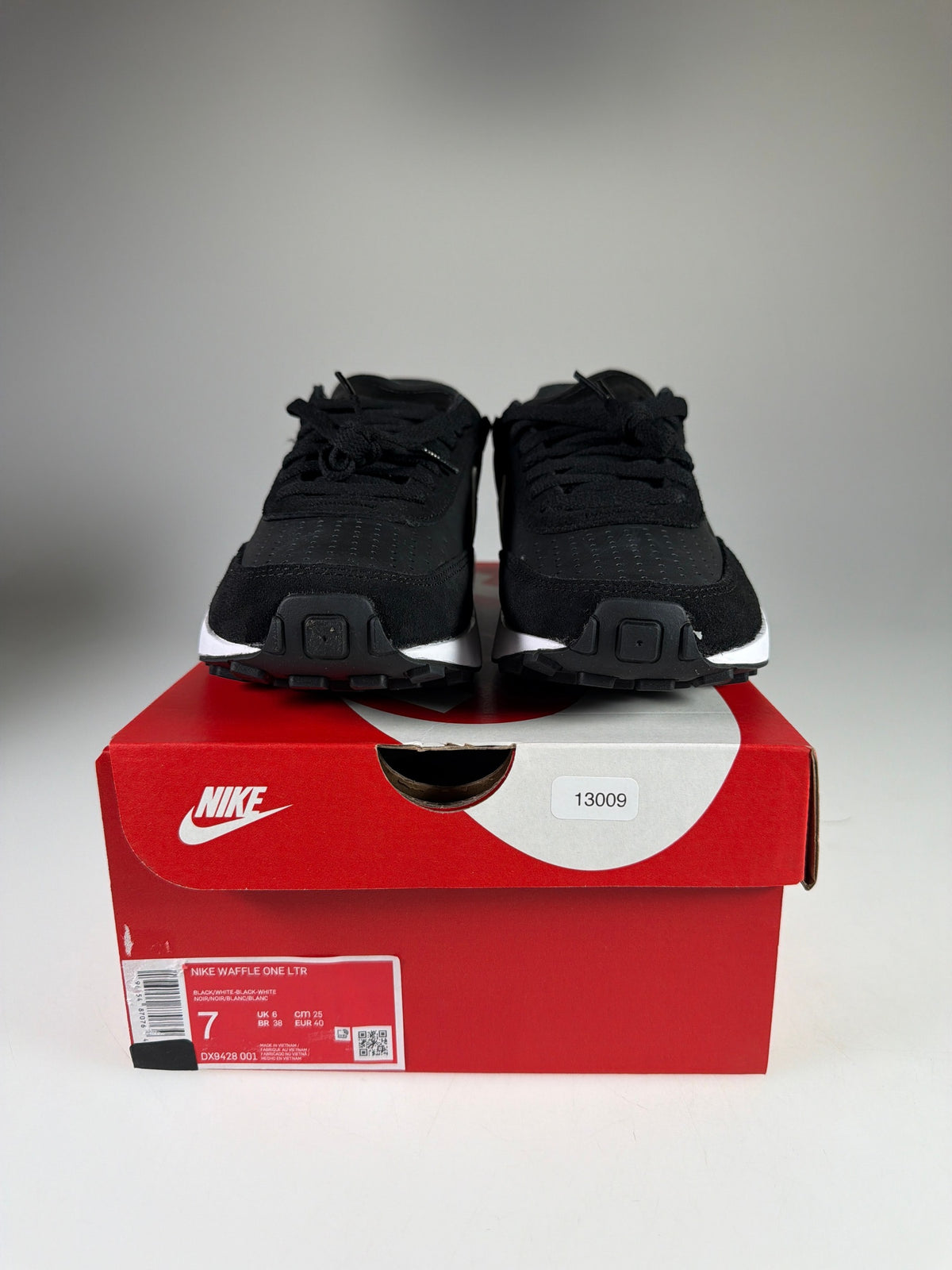 NIKE WAFFLE ONE LTR - Größe 40 #13009