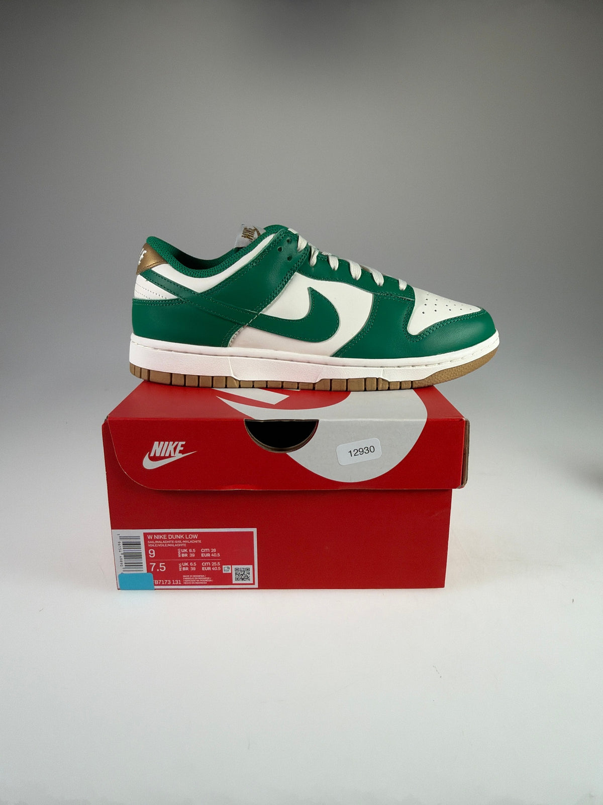 Nike Dunk Low - Größe EU 40,5 #12930