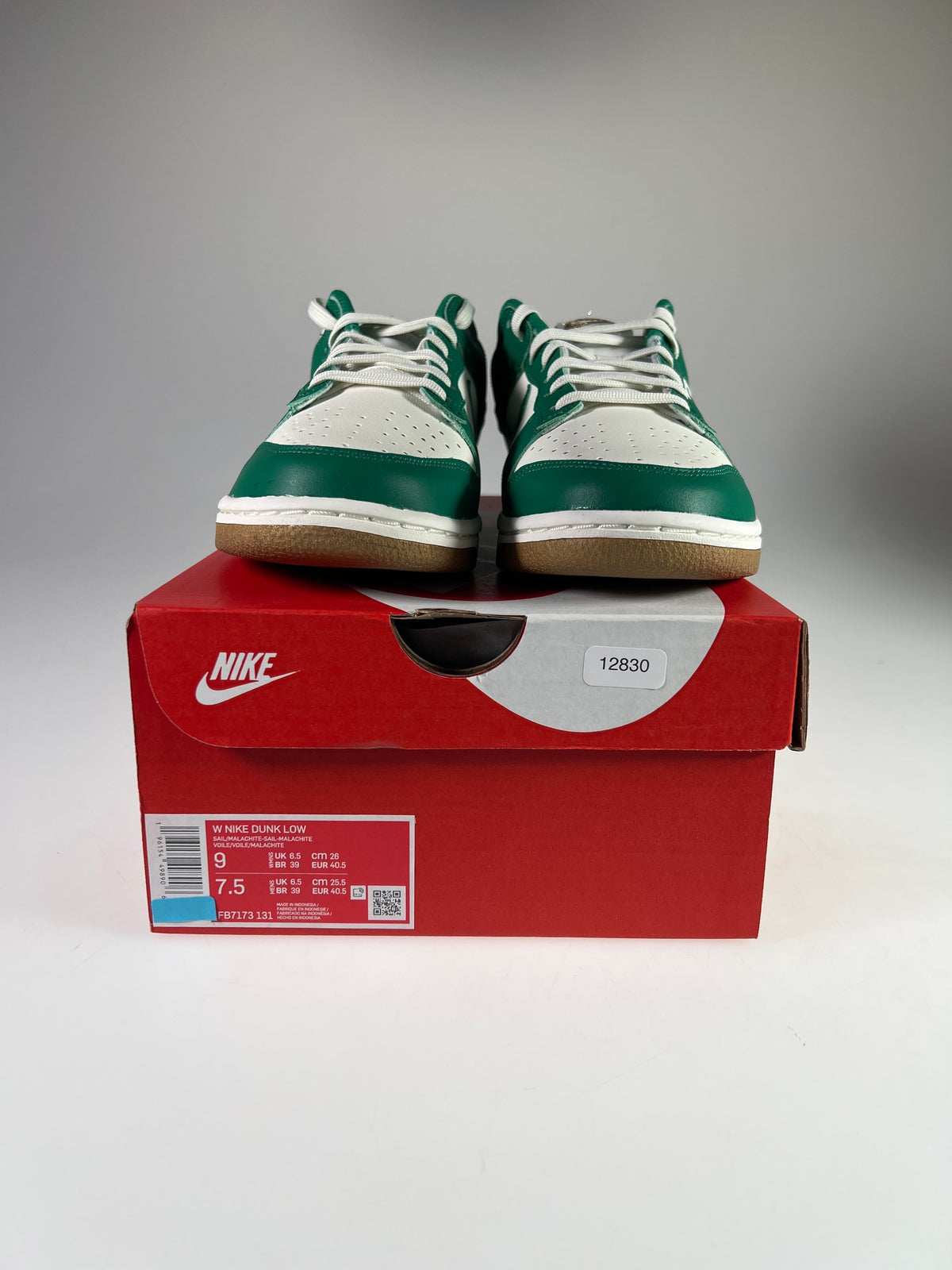 Nike Dunk Low - Größe EU 40,5 #12830