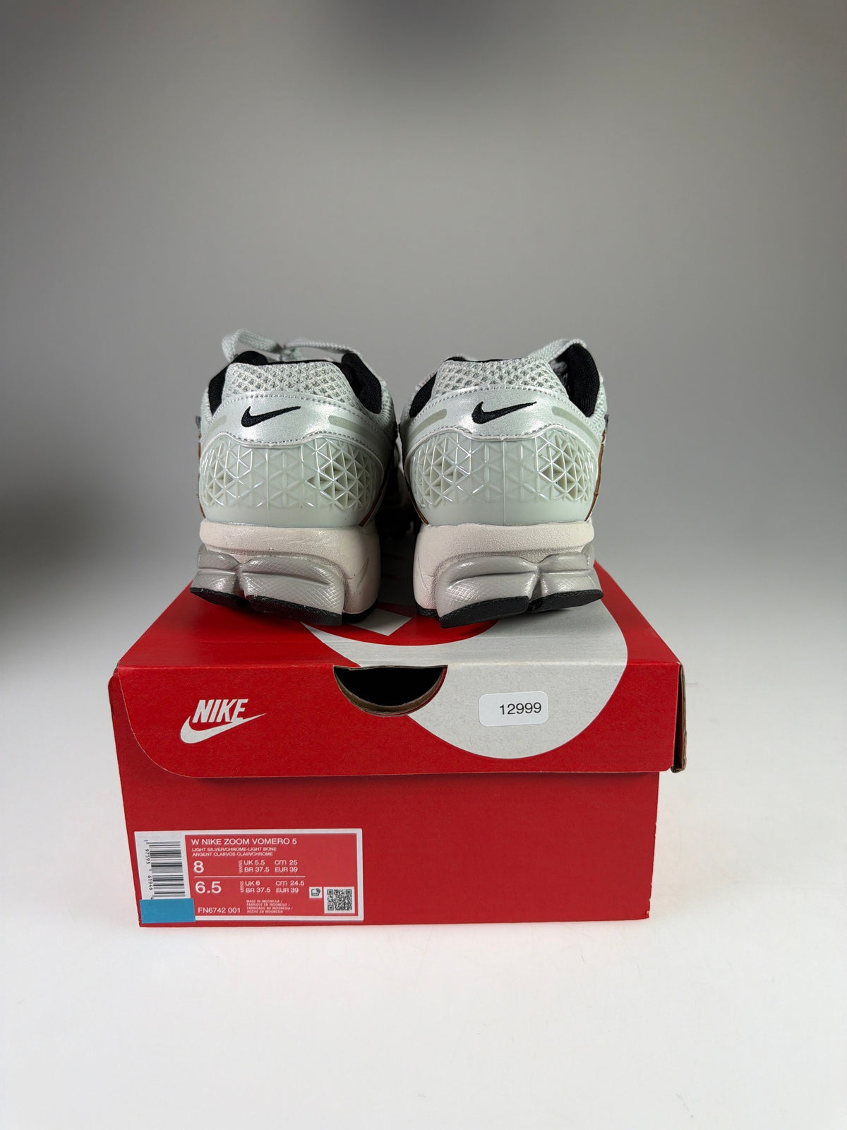 Nike Zoom Vomero 5 Damen - Größe EU 39 #12999