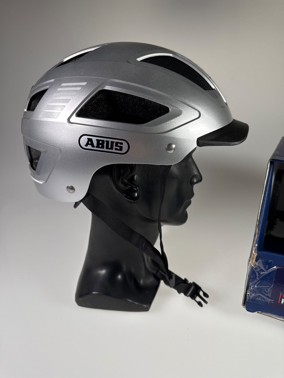 ABUS Hyban 2.0 Fahrradhelm - Größe 56-61cm #8579 