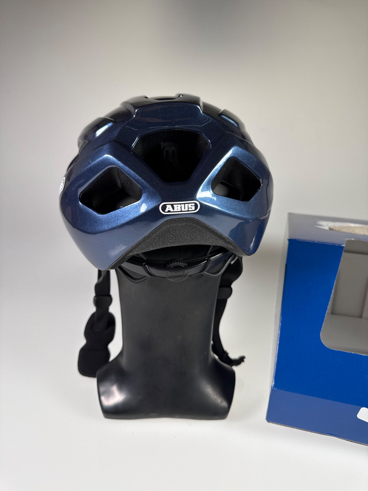 ABUS Macator Fahrradhelm - Größe 52-58cm #8457 