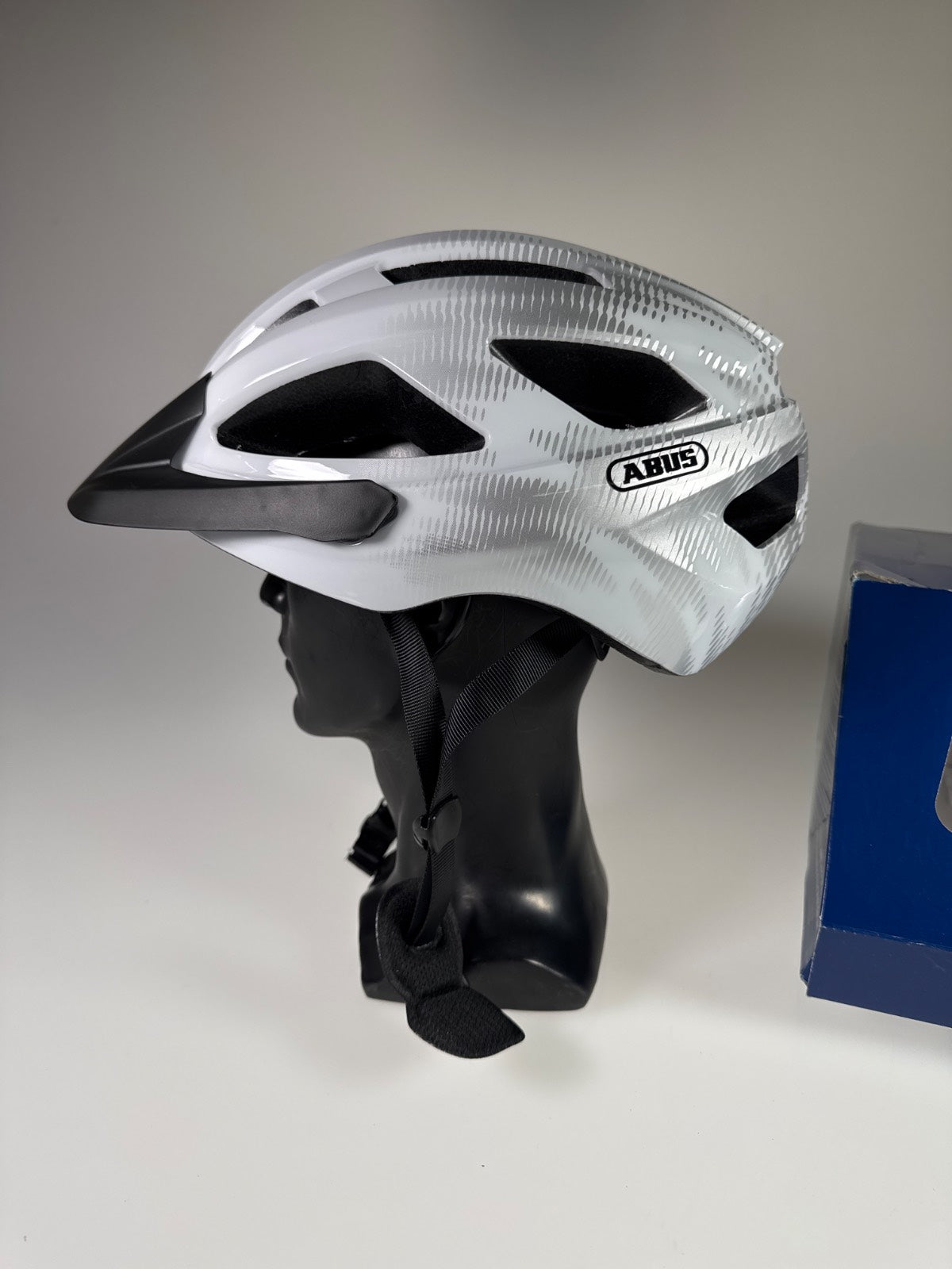 ABUS Macator Fahrradhelm - Größe 58-62cm #8556 