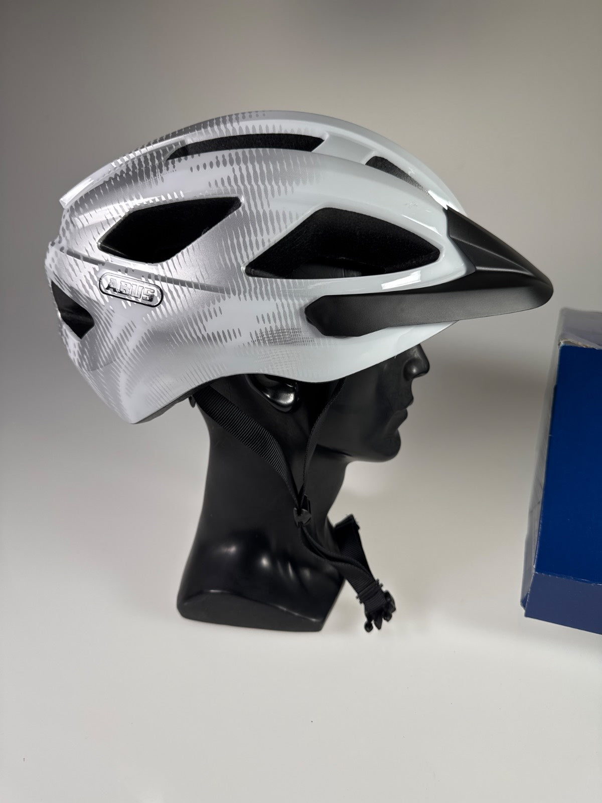 ABUS Macator Fahrradhelm - Größe 58-62cm #8556 