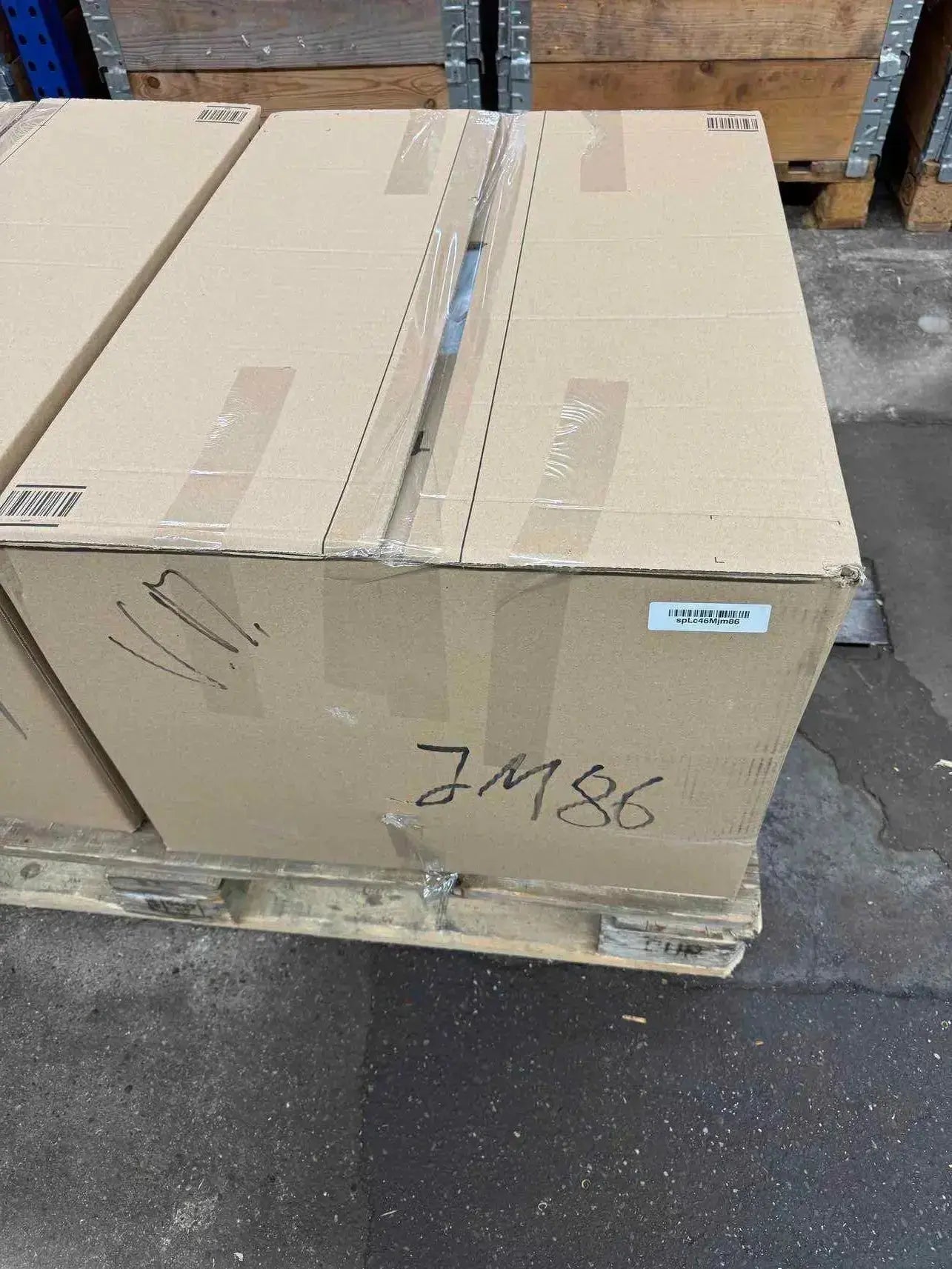 Amazon Retourenware Kiste #SPLC46MJM86 (Multimedia) - Black Forest Deals