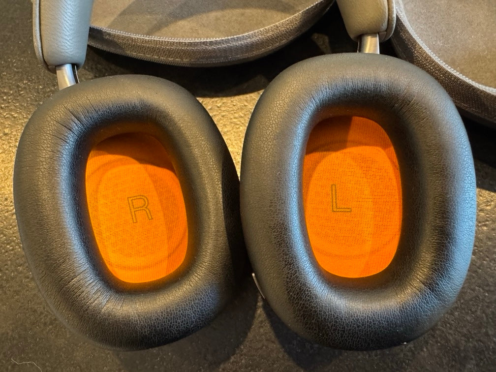 Bowers & Wilkins Px8 McLaren Edition #10189