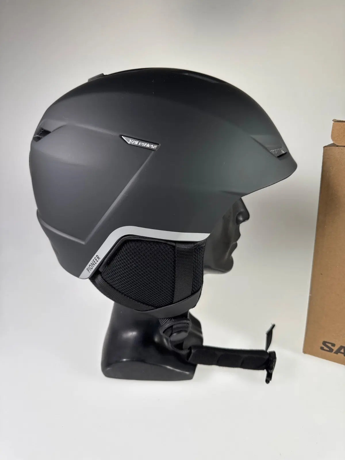 Salomon Pioneer LT Skihelm schwarz/silber Größe 59-62cm #8604 