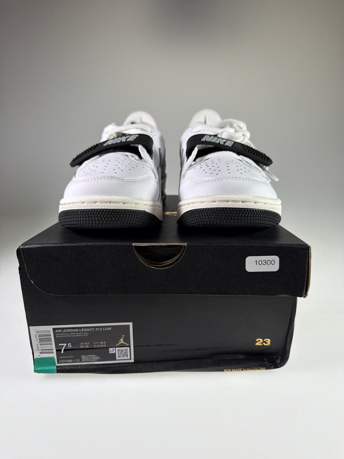 AIR JORDAN LEGACY 312 LOW - Größe 40.5 #10300