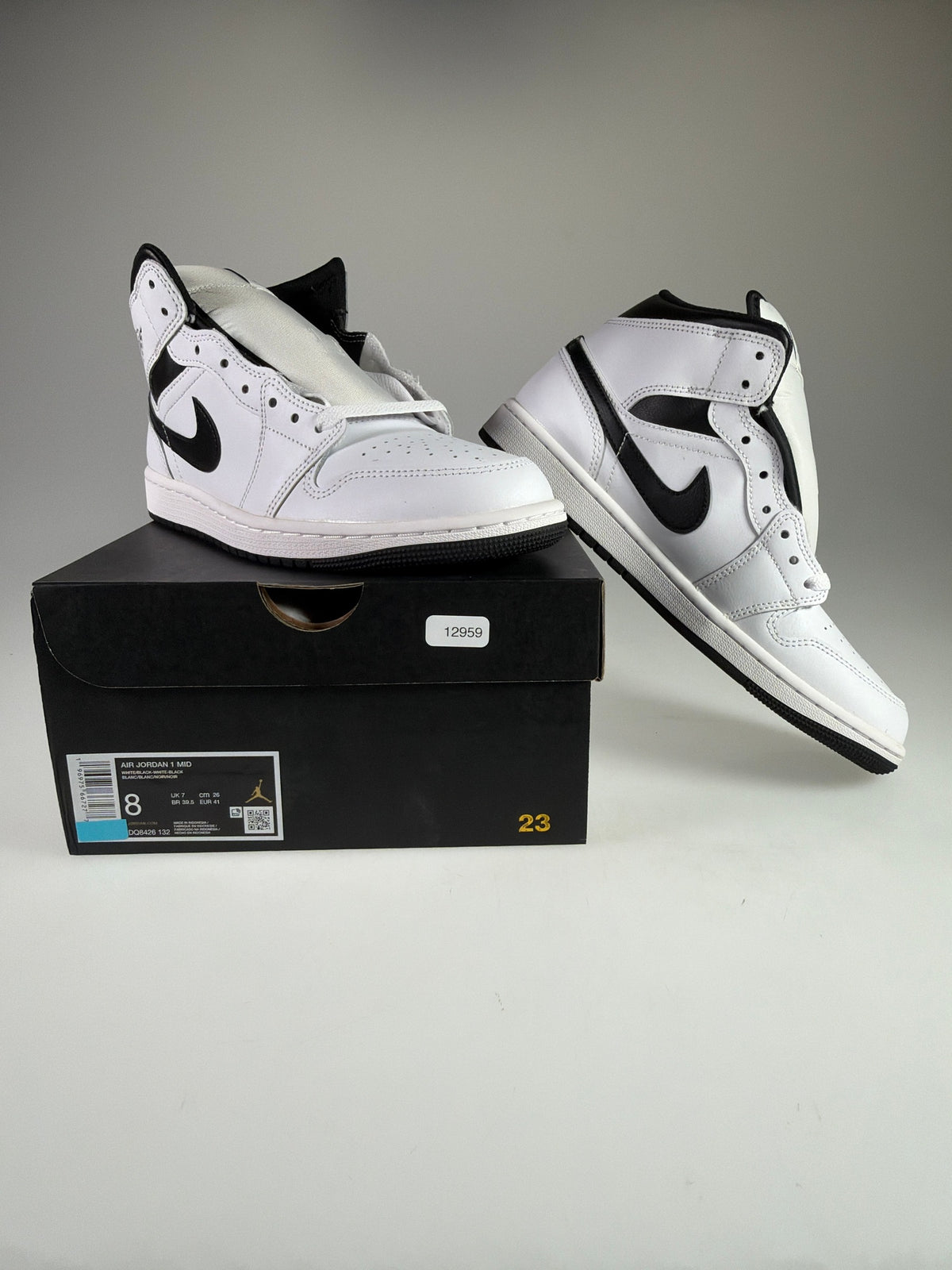 Air Jordan 1 Mid - Größe EU 41 #12959