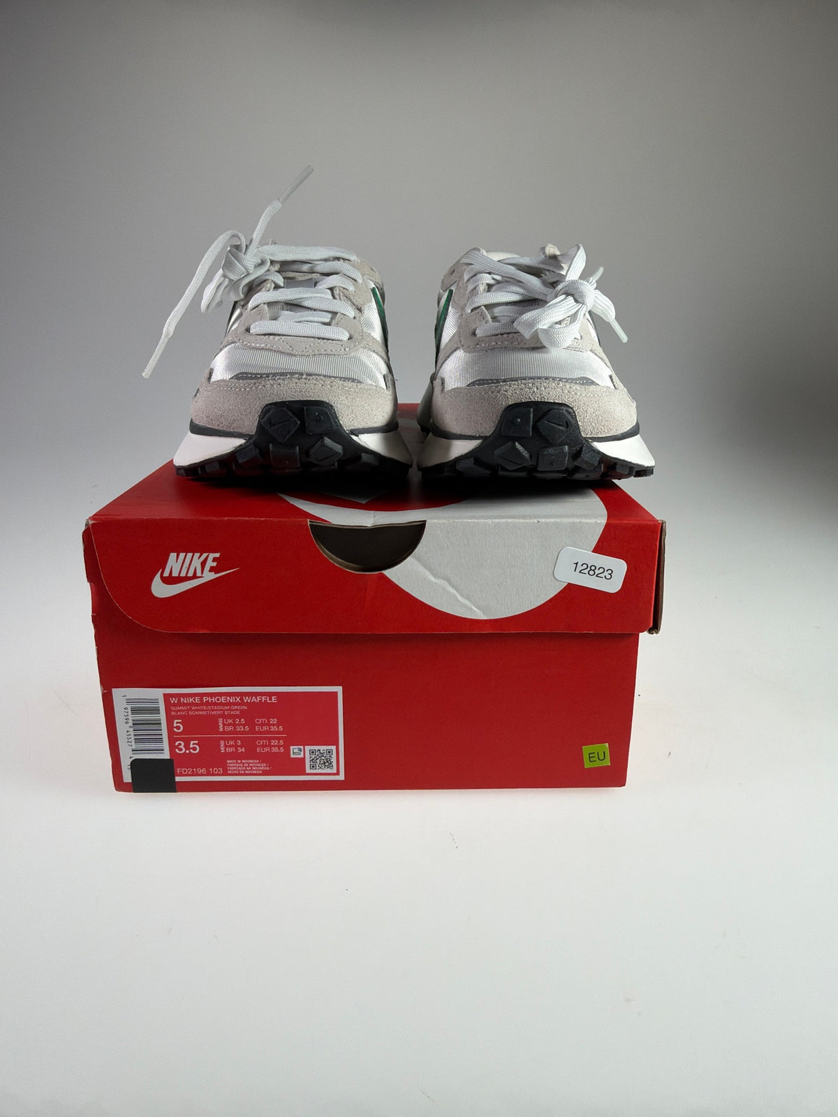 Nike Phoenix Waffle - Größe EU 35,5 #12823