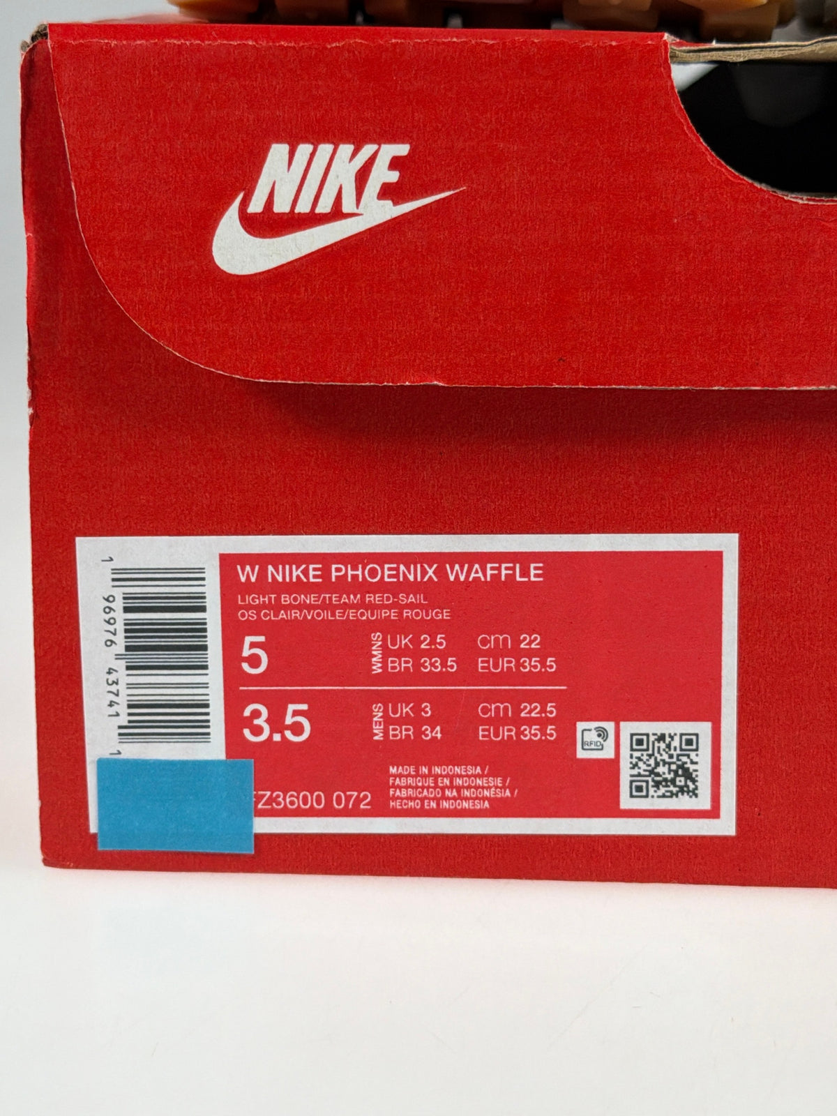 Nike Phoenix Waffle - Größe EU 35,5 #12822